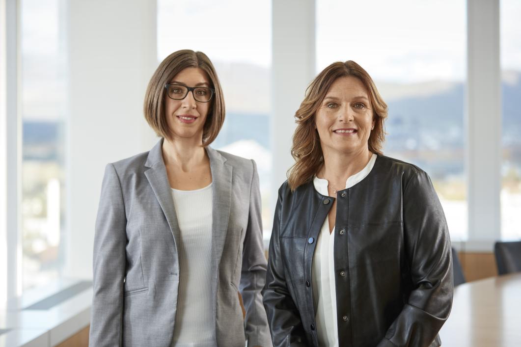Ihre persönlichen Ansprechpartnerinnen: Nicole Furrer und Mireille Brodmann (v.l.n.r.)